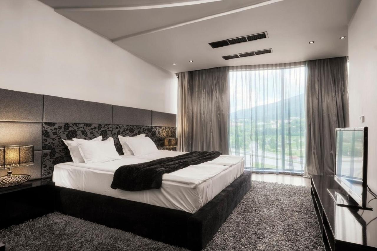 Hotel Emirates София Экстерьер фото